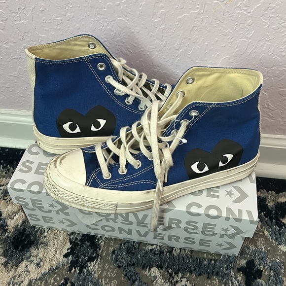COMME des GARCONS blue converse with black heart. - Picture 3 of 7